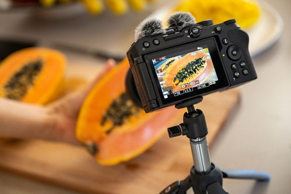 Nikon Z30 + 16-50mm Vlogging Kit